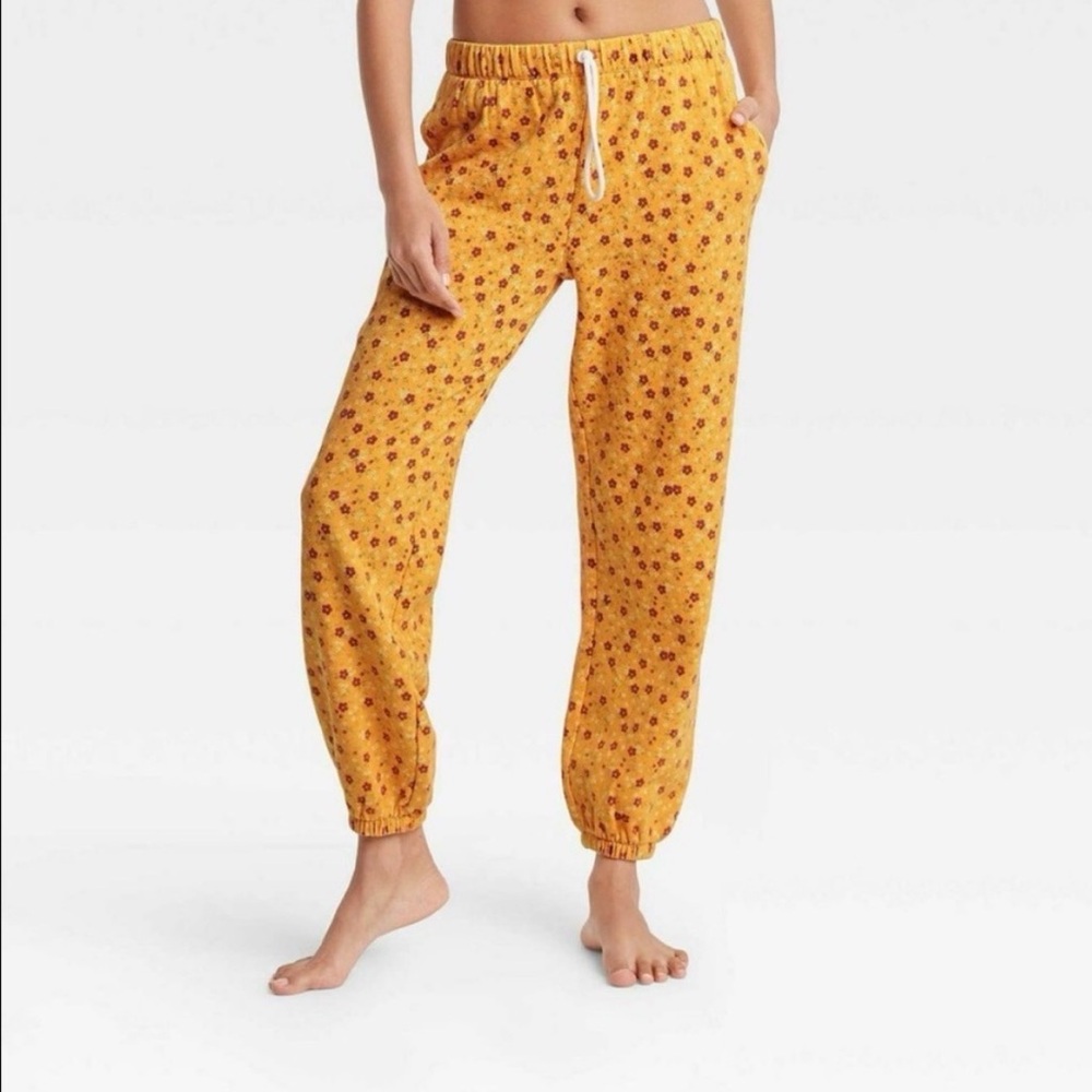 Colsie sz S Mustard Yellow Floral Fleece Jogger Pants Great Condition Cottage